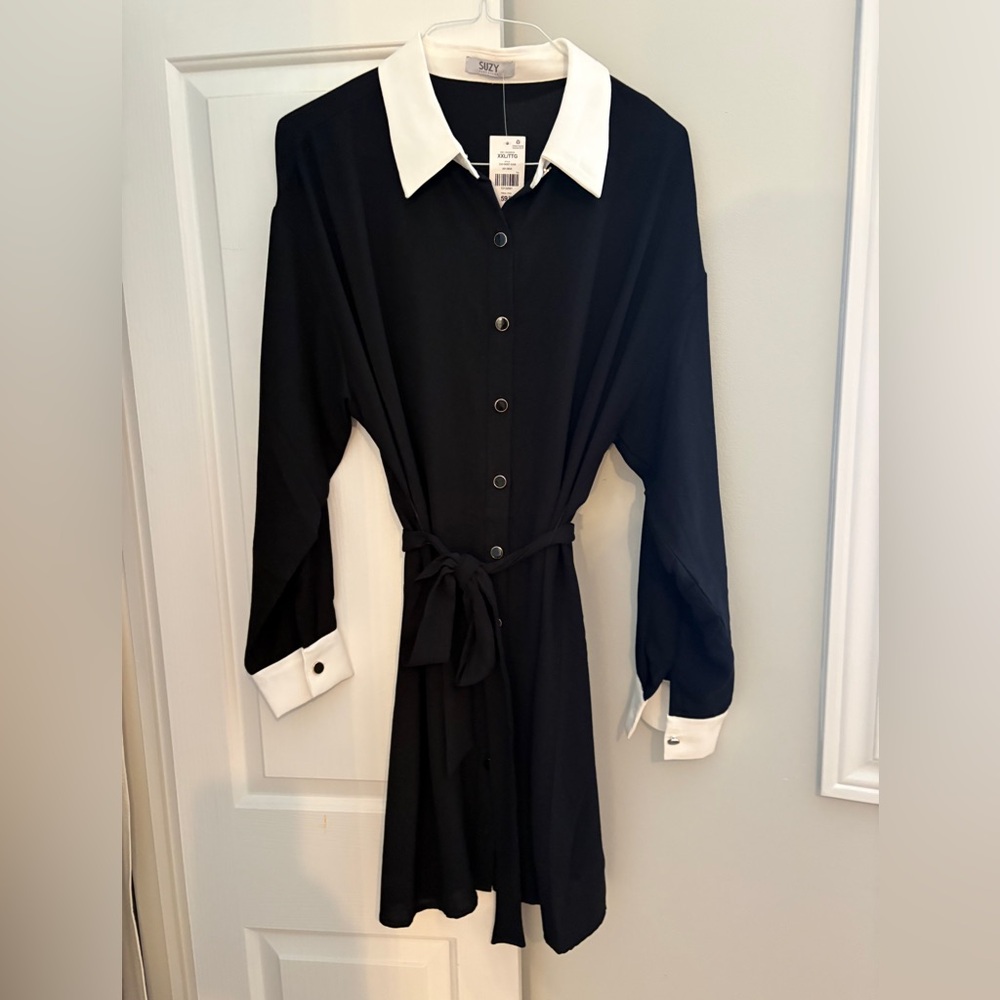 Classic Black Shirt Dress with White Collar by Unknown Brand